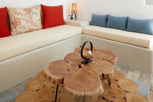 Villa El Verano Suites