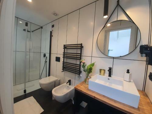 Hostal Belu - Fondi Holiday Rooms