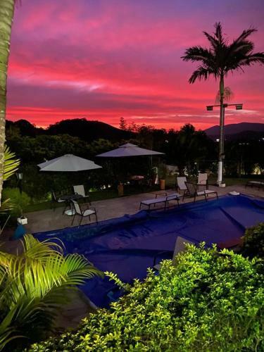 Magn�fica Casa de Campo, Pr�xima A S�o Paulo!!