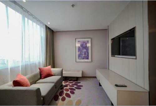 Lavande Hotel Yishui Wande Plaza