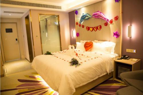 Lavande Hotel Yishui Wande Plaza