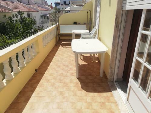 Hostal Guesthouse Tavira Moura
