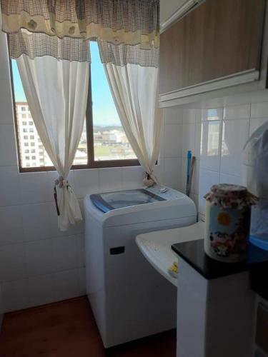 Apartamento Condom�nio Super Agrad�vel Com Garagem Privativa