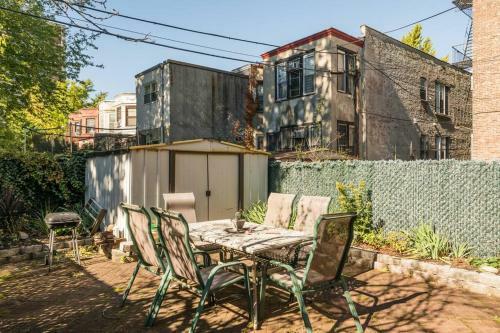352 New York Cozy, 1 Bedroom Brownstone Apt