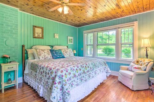 Lake Lure Cottage With Entertainment Backyard!