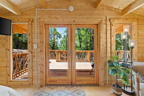 Laurel Ridge Cabin...experience Nature In 90 Acres!