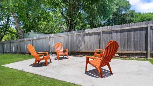 Dove Creek Casa *sleeps 14*