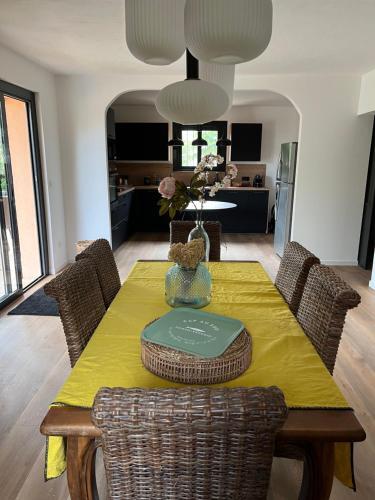Jolie Maison de Vacances Avec Piscine