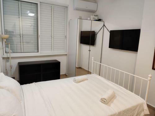 Jerusalem Apartments (In Bat Yam) By Pay Box