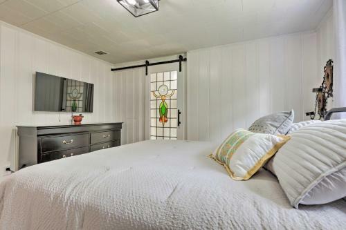 Blue Jean Cottage 1 Mi To College Campus!
