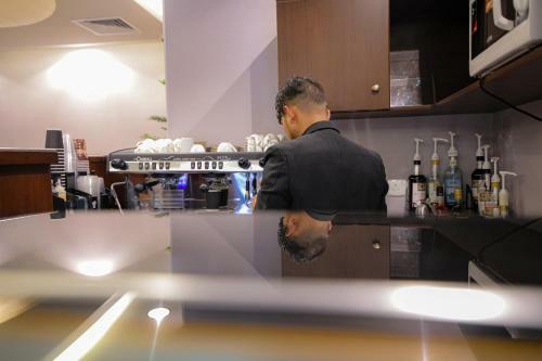 Hotel Laten Suites Al Salim Plaza