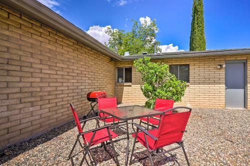 Vibrant Family Home With Grill, Walk Downtown!