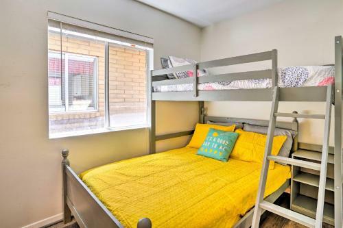 Vibrant Family Home With Grill, Walk Downtown!
