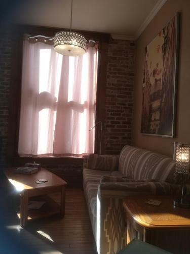 Hostal Vieux-old Farnham Appart Condotel1