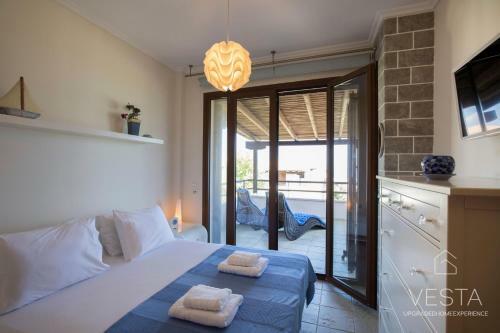 Galini Villa, 3 Bdrms, Sea Views & Private Garden