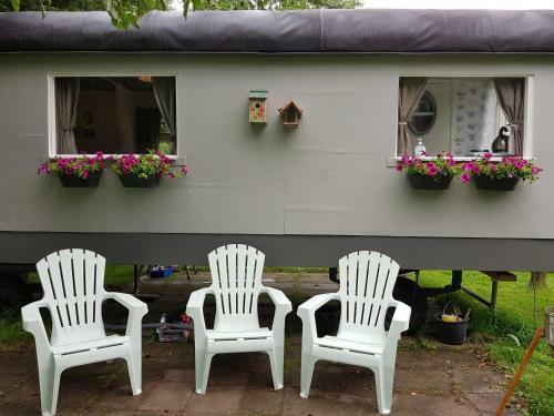 Bed & Breakfast Gardenhouse On Wheels