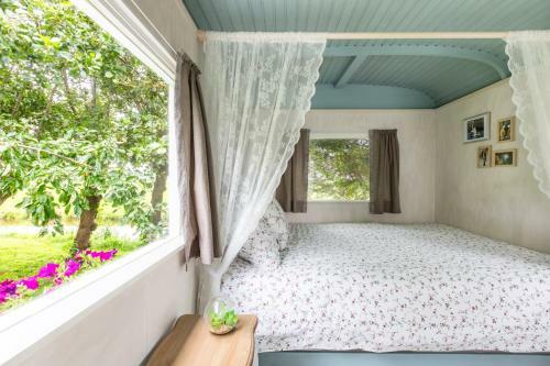 Bed & Breakfast Gardenhouse On Wheels