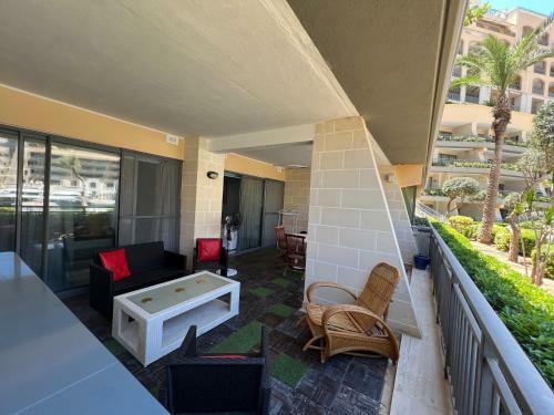 Sea & Marina View Apartment In Portomaso