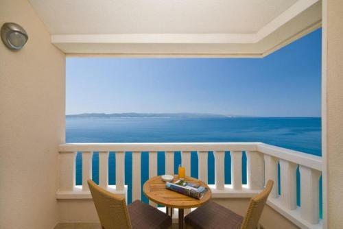 Hostal Apartments And Rooms Beachfront Luxury Condos