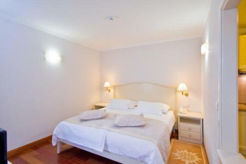 Hostal Apartments And Rooms Beachfront Luxury Condos