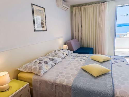 Apartment With Sea View And Free Parking