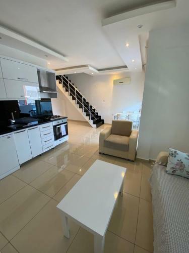 Cozy Dublex 2+1 Apartment In Cleopatra Beach