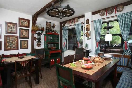 Hostal Pensiunea Casa Cu Amintiri