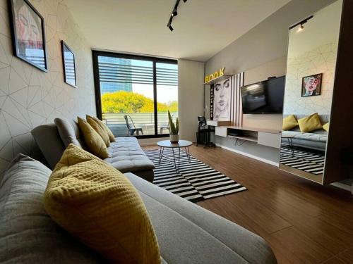 Apartamento Vista Incre�ble Piscina de Lujo Y Balc�n