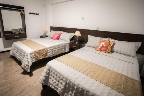 Hotel Huayas