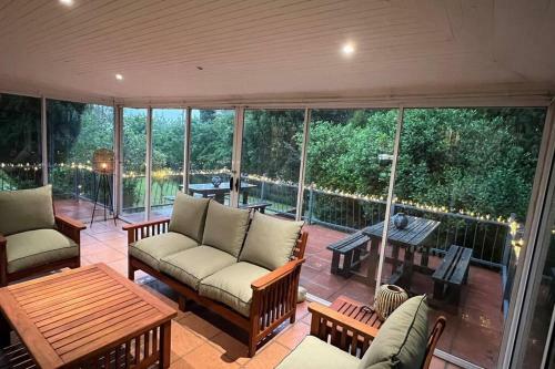 Villa Elm Tree House - Dullstroom - Holiday Home