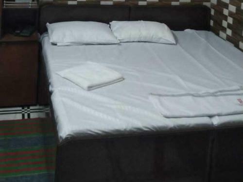 Spot On 91725 Hotel Dream House