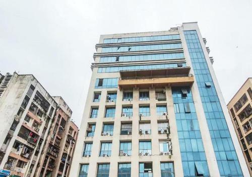 Hotel Bkc Crown - Near Us Embassy