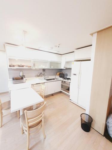 Apartamento Gangnam??apt 3room 2bath ??? 5? ??? ??? ????