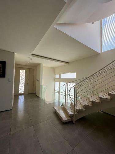 Luxury Villa In Raanana