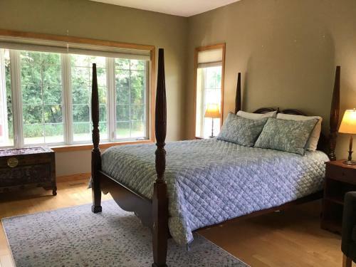 Entire Country Home In Guelph