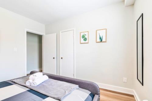 Bright And Spacious 1br Apartment W King Bed And Netflix