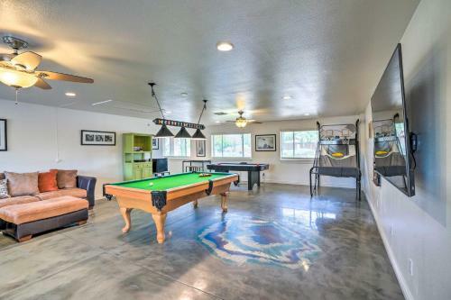 Modern Glendale Desert Destination With Patio!