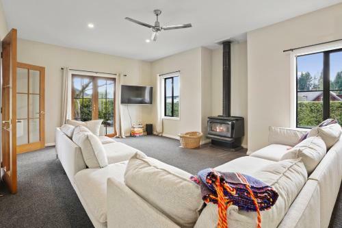 Kokomea House - Wanaka Holiday Home