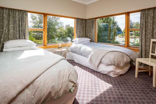 Grand View - Te Anau Holiday Home