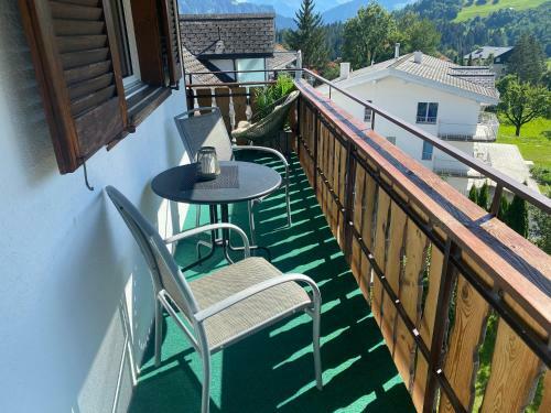 Apartamento Dachwohnung In Der Mitte Von Laax-dorf