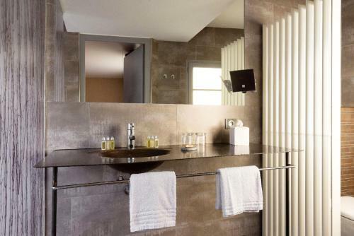 Hotel Carmel 1643