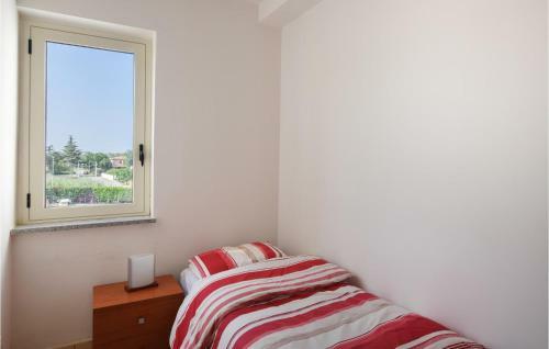Awesome Apartment In Isca Marina With 2 Bedrooms