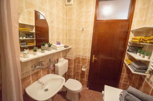 Central 1-bedroom Apartment (50sqm) - Duke