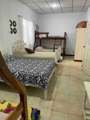 Casa Frente Al Mar Con Piscina En Salinas