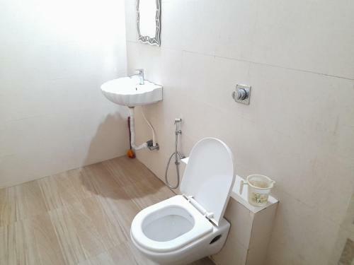 Good Shepherd Deluxe Rooms & Deluxe Apartments