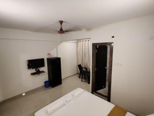 Hostal Mahalakshmi Residency Guest House