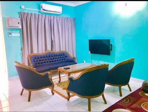Homestay Tok Wan Puchong Utama