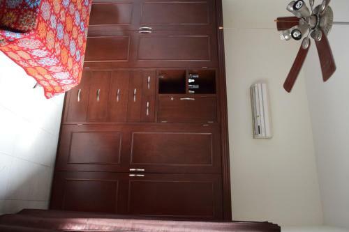 Hostal Room In House - Casa Compartida En Chipinque