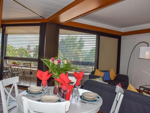 Apartment Residenza Cassarate Lago-2