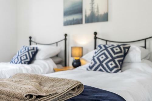A Modern And Cosy Apartment Just Yards From Brixham?s Bustling Harbourside